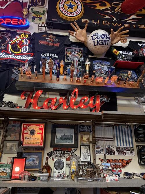 Many beer tap handles/beer clocks multiple pricesv | Bismarck, ND