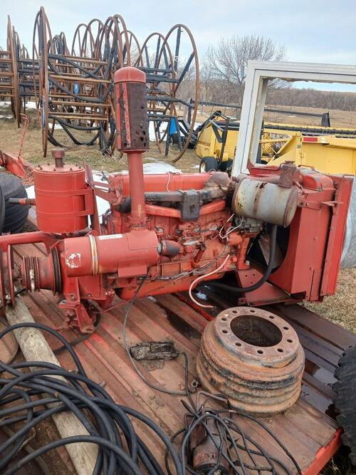 403 international combine motor with radiator and fan | Saint Anthony, ND