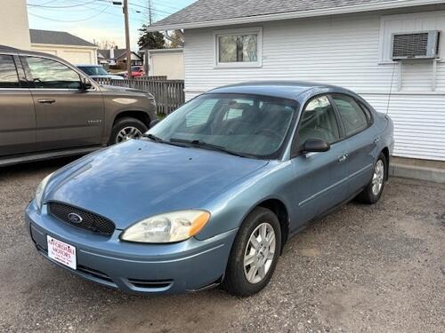 05 Ford Taurus Se
