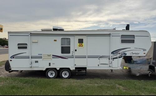 2000 Keystone Sprinter 5th wheel | Dickinson, ND